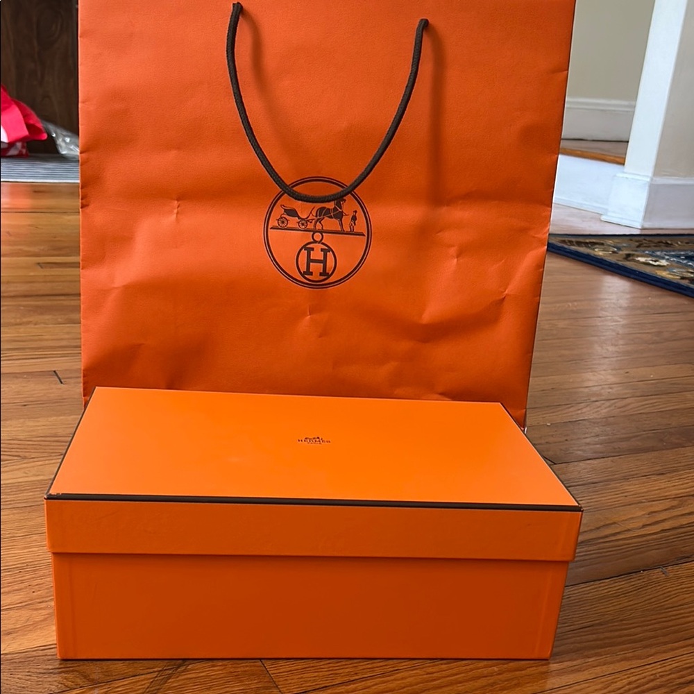 Hermès Orange gift Box and Bag Set